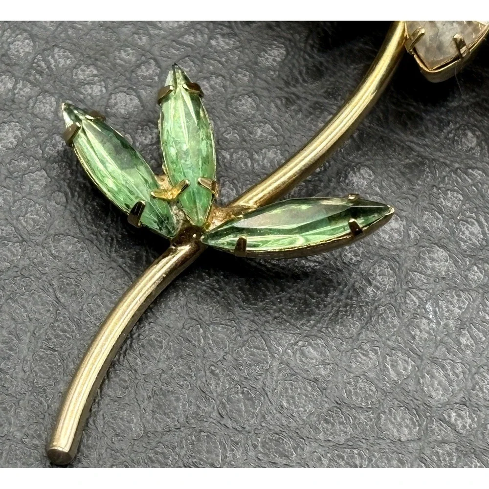 HUGE Vintage Daisy Flower Brooch Crystal Rhinestone Pin Gold Tone